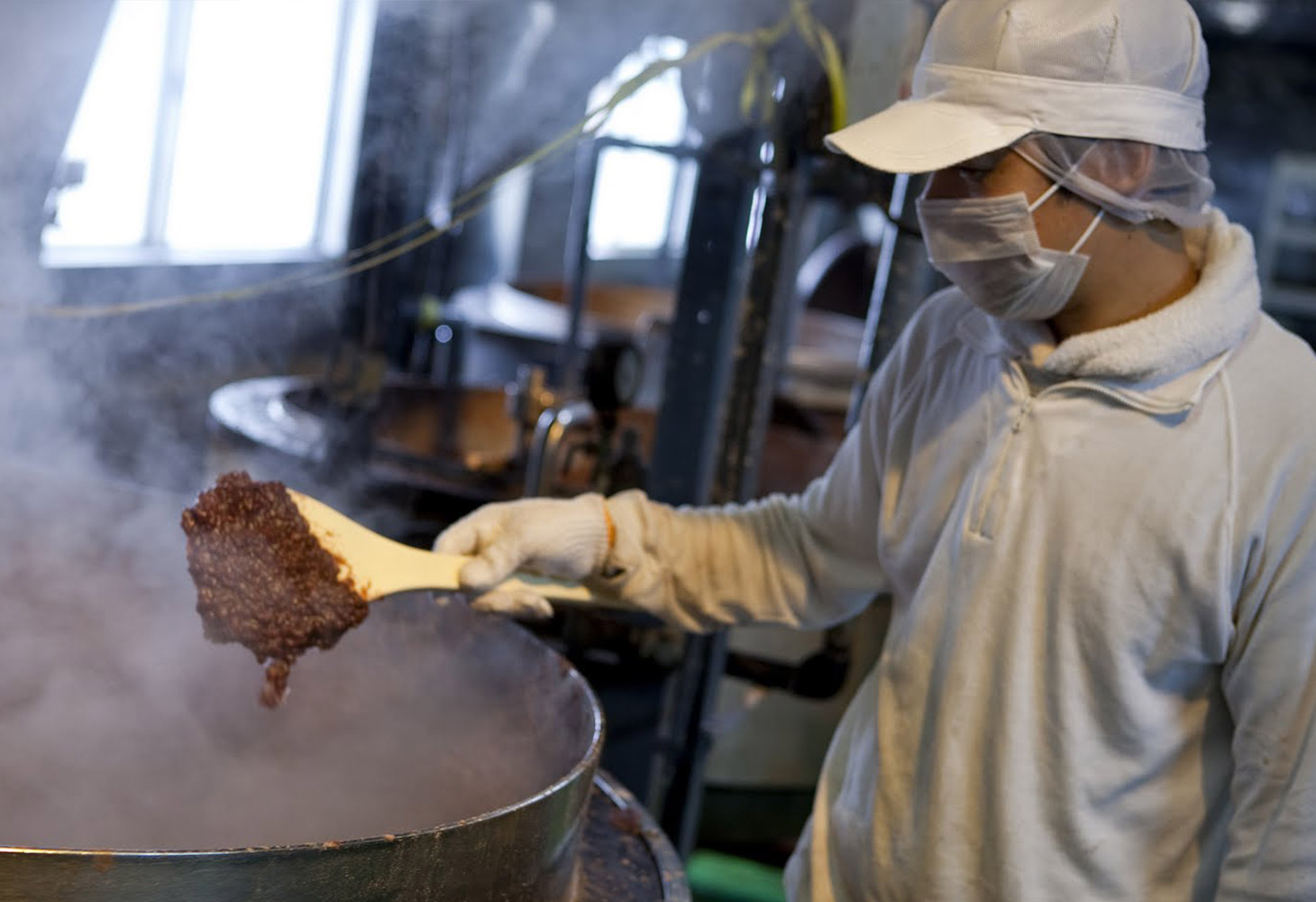 長い歴史の中で築き上げた低糖質茜丸の職人が作り上げてきた自慢のあんこ